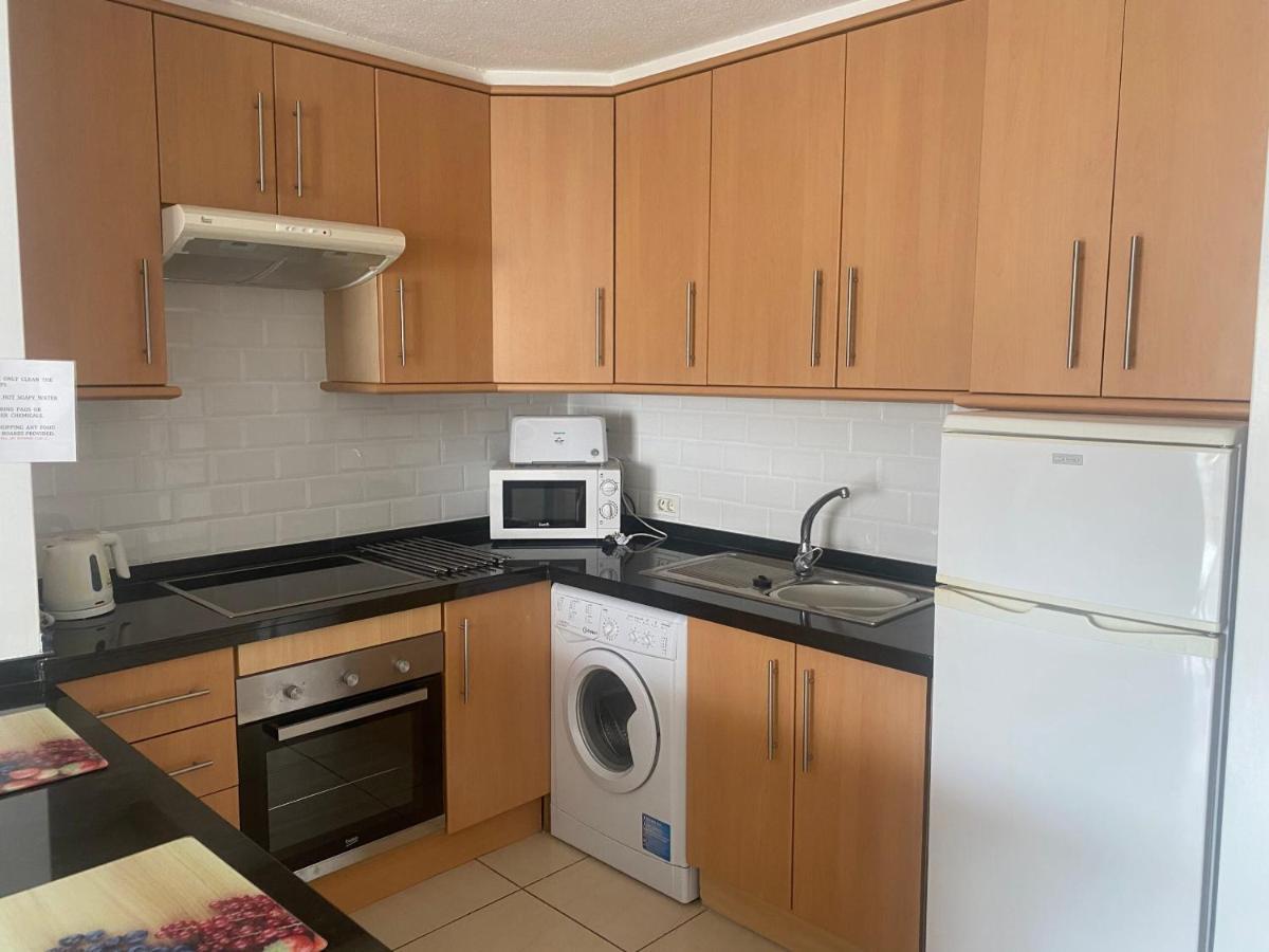 Apartments Victoria Court 1 6A2 아로나 외부 사진